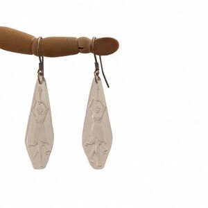 ISADORA DUNCAN Czech Glass  Earrings Dangling Etched Vintage Beautiful Gift